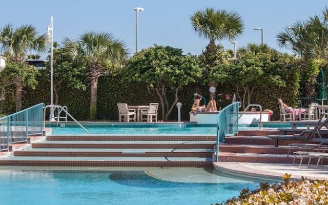 Crb0216 2 Bedroom Condo