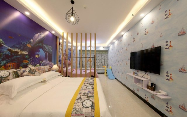 Chimelong LOVE Theme Apartment