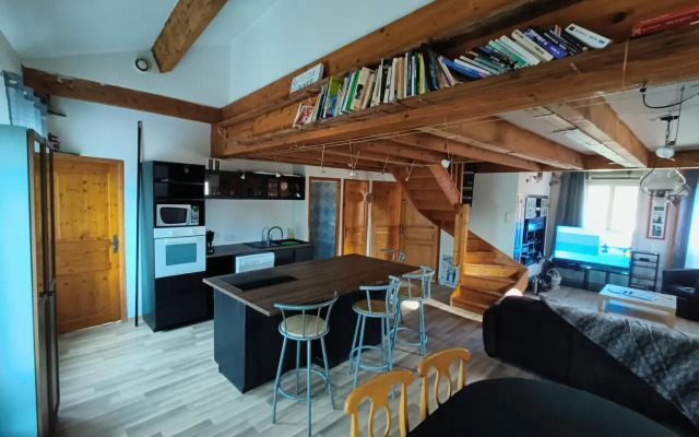 Duplex maison de village, plages, LESCLESDENICOLE