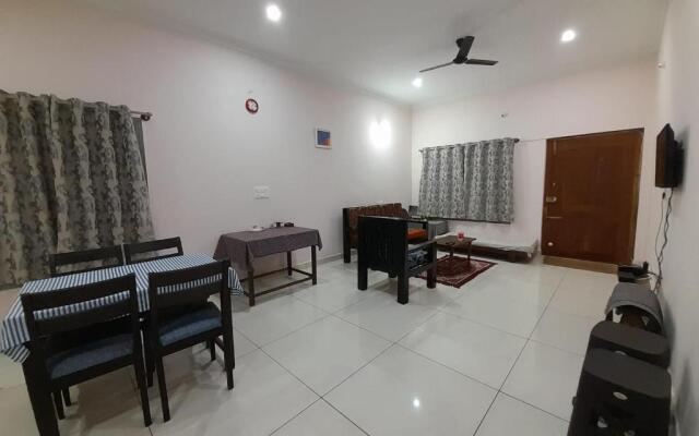 Snow Pine Holiday Home...Virajpet