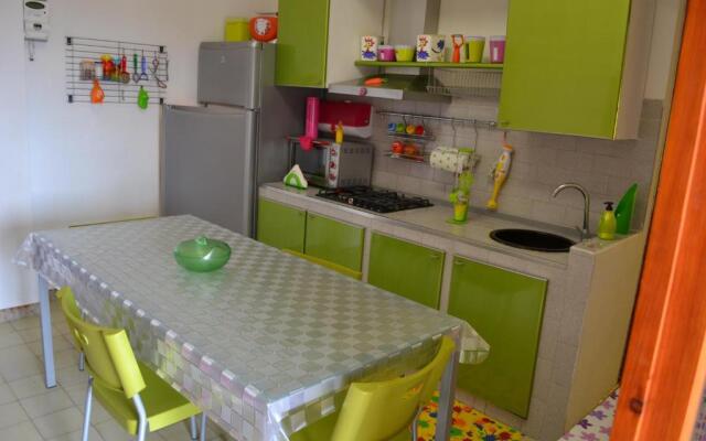 Mary&Kate's green house