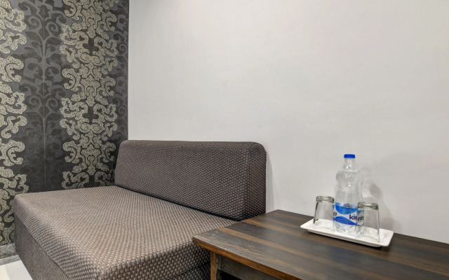 Treebo Grand Euro Pipliyahana Square