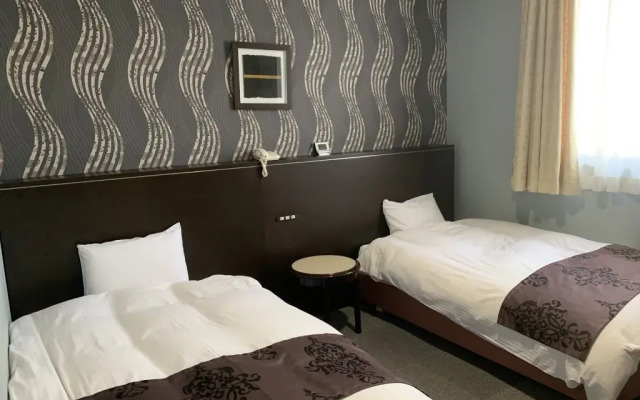 Business Hotel Shirasagi
