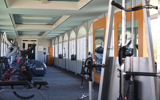 Hilton Oakland Airport Hotel