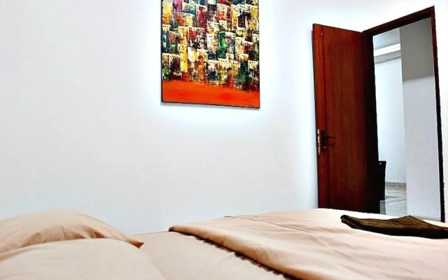 De Nuansa Dago Villa by HouseinBandung