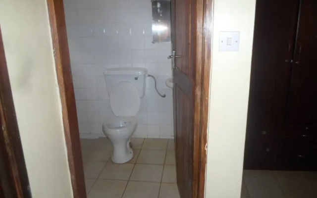 Tarn Hut Resort