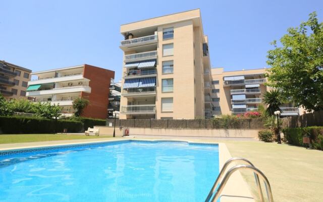 Apartamento Moderno Para 5 Personas en La Pineda