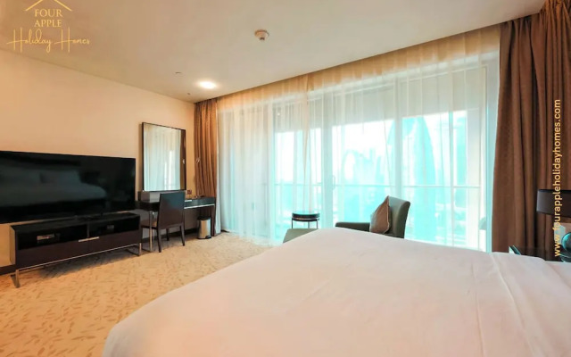 Studio with Thrilling Burj Khalifa View