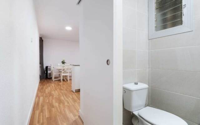 Design 2bed Flat Next to Pubilla Cases Metro