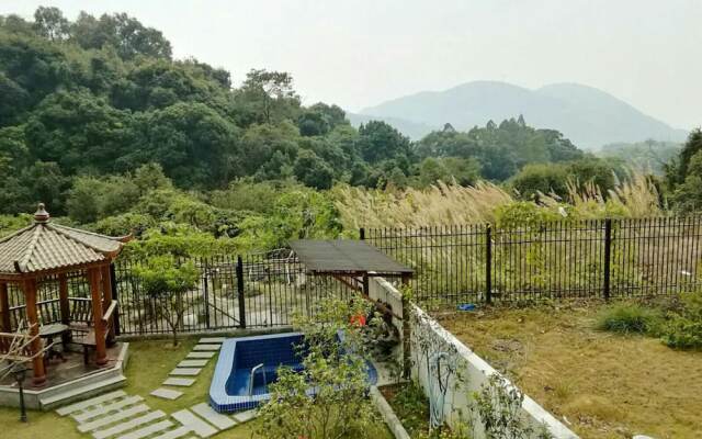 Yard Villa