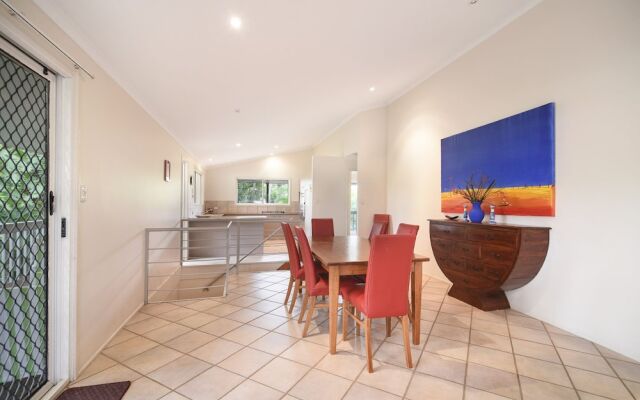 Beach Affair - 10 Callitris Crescent