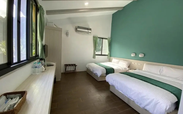 Rona Resort