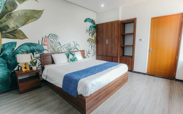 Royal Lion Hotel and Apartment