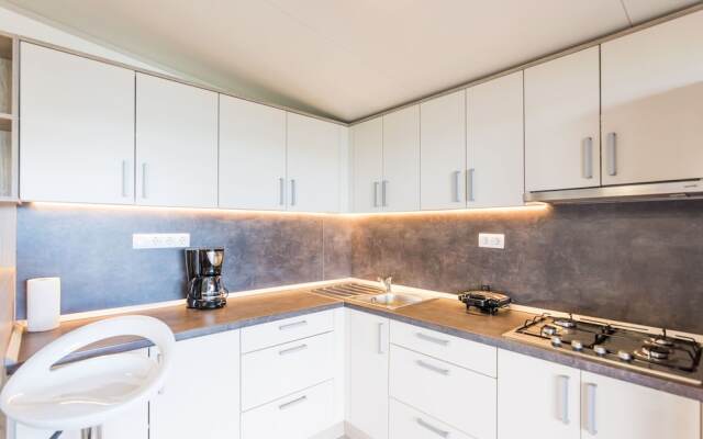 Mobile Home Rock Rose 2