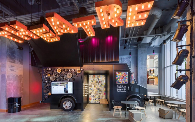 Moxy Boston Downtown
