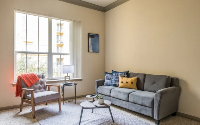 Luxe Midtown Apartments by Frontdesk