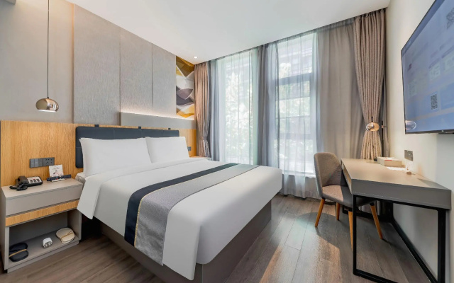 Home Inn Selected (Shanghai Raffles, North Bund)