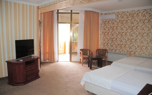 Kabir Hotel