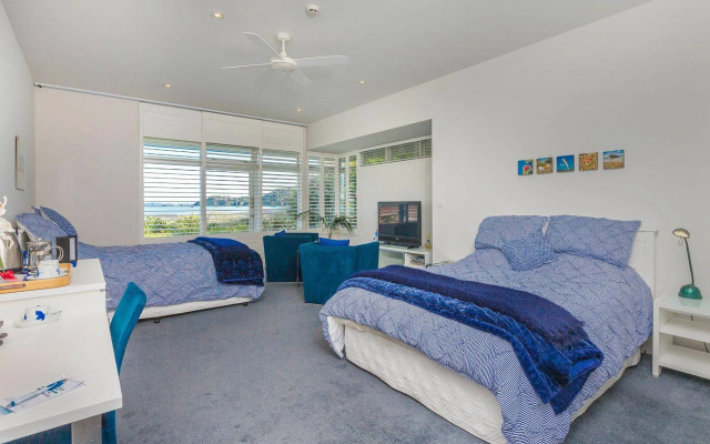 Waiheke Waterfront Lodge