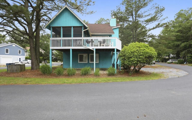 Blues Away by Long & Foster