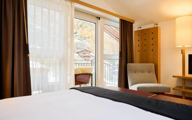 The Omnia