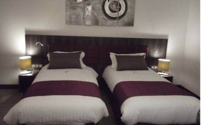 St. Tropez All Suites