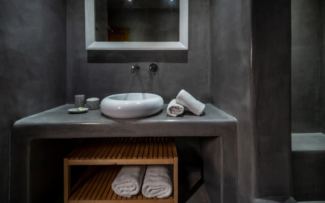 Anema Boutique Hotel & Villas Santorini
