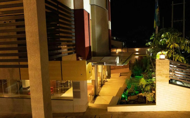 Urban Park Suites