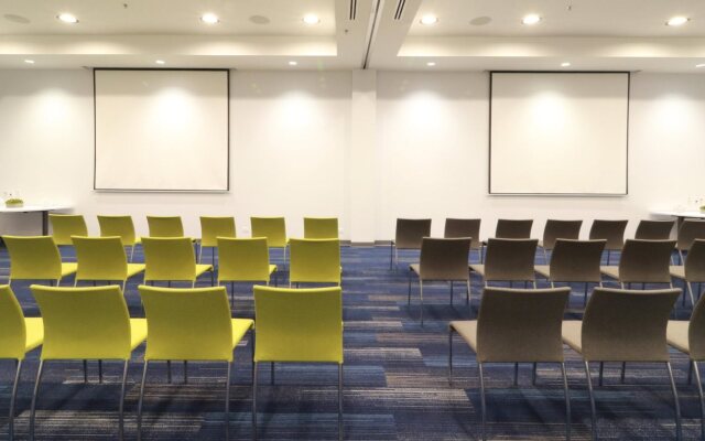 Holiday Inn Express & Suites Ensenada Centro by IHG