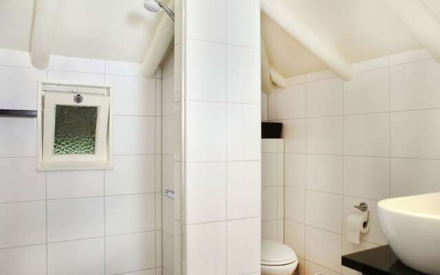 Charming Holiday Home in Hellendoorn Amidst the Forest