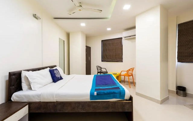 OYO Rooms 595 Mumbai Central