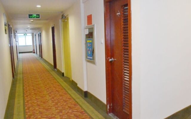 Greentree Inn Laiwu West Laiwu Road Express Hotel