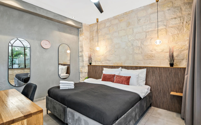 La Finca Boutique Suites - Old City