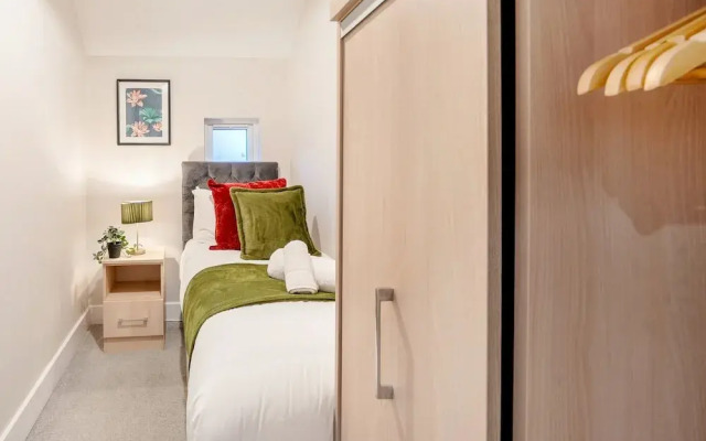 Everest Lodge Serviced Apartment