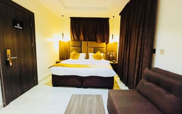 Boston Hill Resort & Hotel Ltd