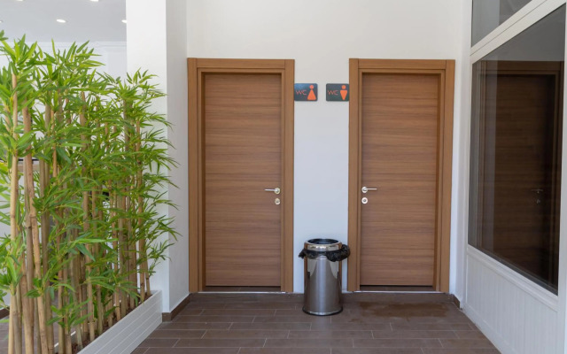 A. Emreli Suite Hotel