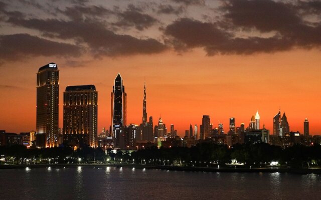 Dubai Creek Villas
