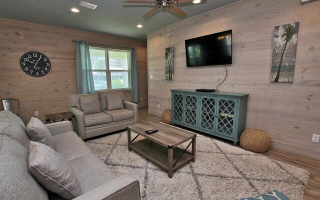 Romeo Beach by Youngs Suncoast