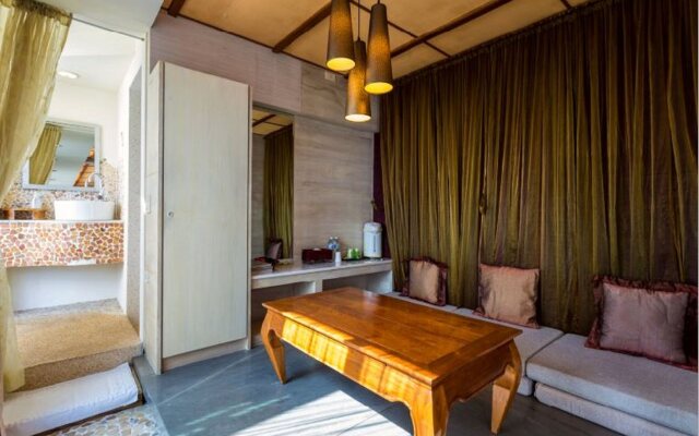 Daban Six Guest House
