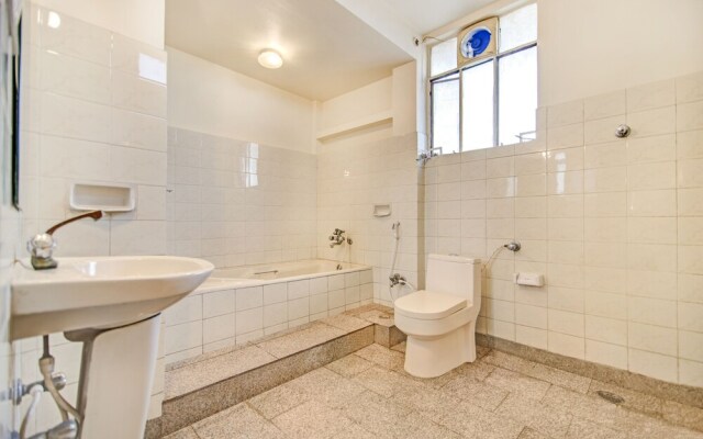 Pink Palace by FabHotel