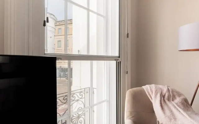 Stunning 2 Bed in Centre of Cheltenham