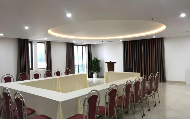 Palazzo Cozy Hotel and Spa - An Thuong Walking Street