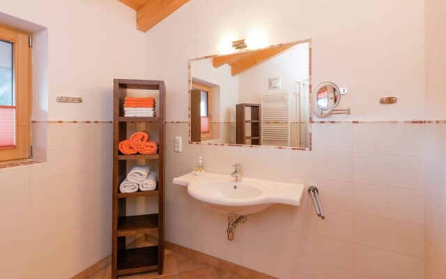 Beautiful Chalet With Sauna Near Ski Area in Krimml