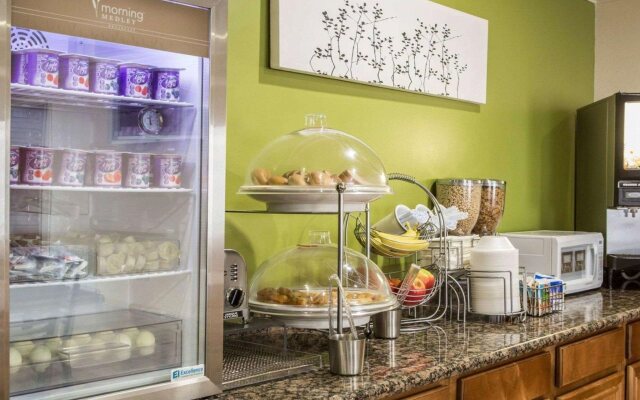 Sleep Inn & Suites Hewitt - South Waco