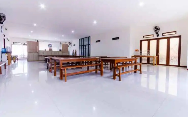 Oyo 3142 Bright Hotel