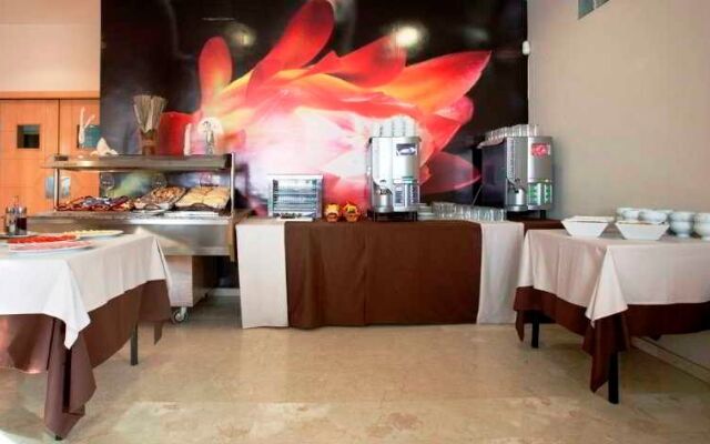 Hotel Tocina Business