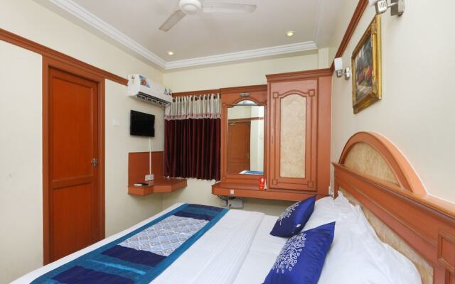 Oyo 15097 Hotel Sathyam