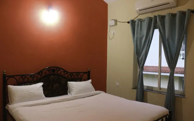 OYO 9645 1 BHK Near Curlies Anjuna