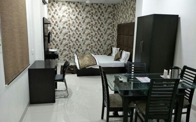 Hotel Mandakini Lush