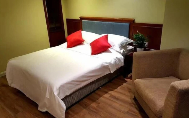 Dongfang Hotel
